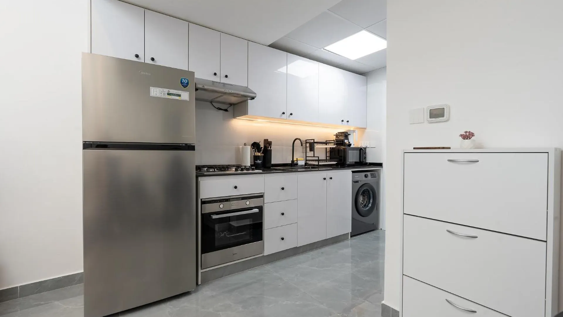 Dubai Marina - Lovely Studio Apartment